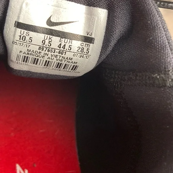 Nike Sport Shoes . - Picture 5 of 6